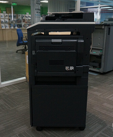 柯尼卡美能達306的機身右面-科頤辦公